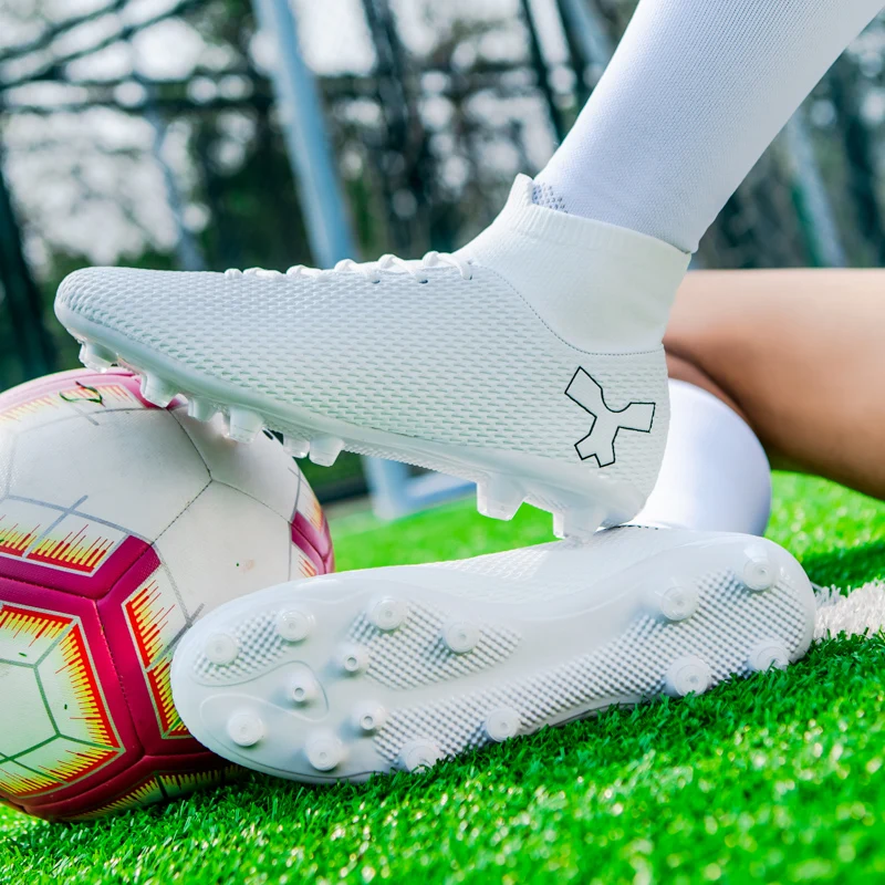 Quality Soccer Cleats for Men Soccer Shoes Society Boys Football Boots Children Football Shoes Sneakers Unisex Soccer Boots