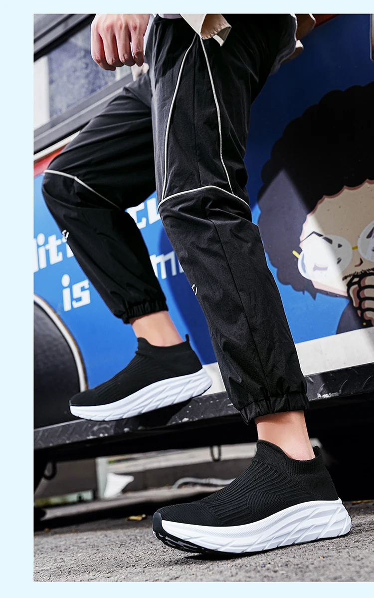 Men and Women Multifunctional Yoga Shoes Fashionable Couple Breathable Casual Sports Shoes Outdoor Walking Socks and Shoes 36-46