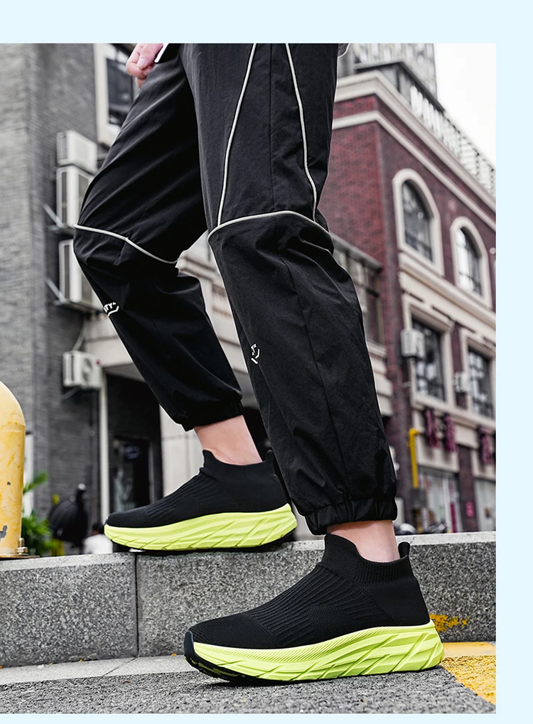 Men and Women Multifunctional Yoga Shoes Fashionable Couple Breathable Casual Sports Shoes Outdoor Walking Socks and Shoes 36-46