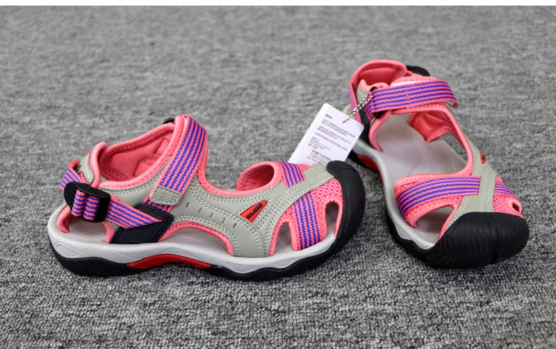 2026 Girls' Shoes Women's Summer Outdoor Anti Slip Soft Sole River Tracing Sports Flat Bottom Beach Shoes Students' Sandals