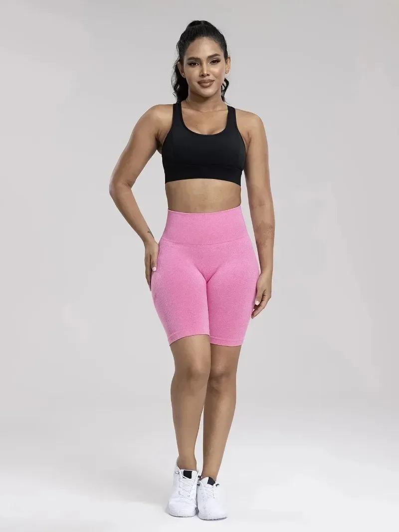 Seamless Sports Women Shorts Muliticolor Yoga Shorts Stretchy High Waist Running Cycling Leggings Hip Liftting Solid Gym Shorts