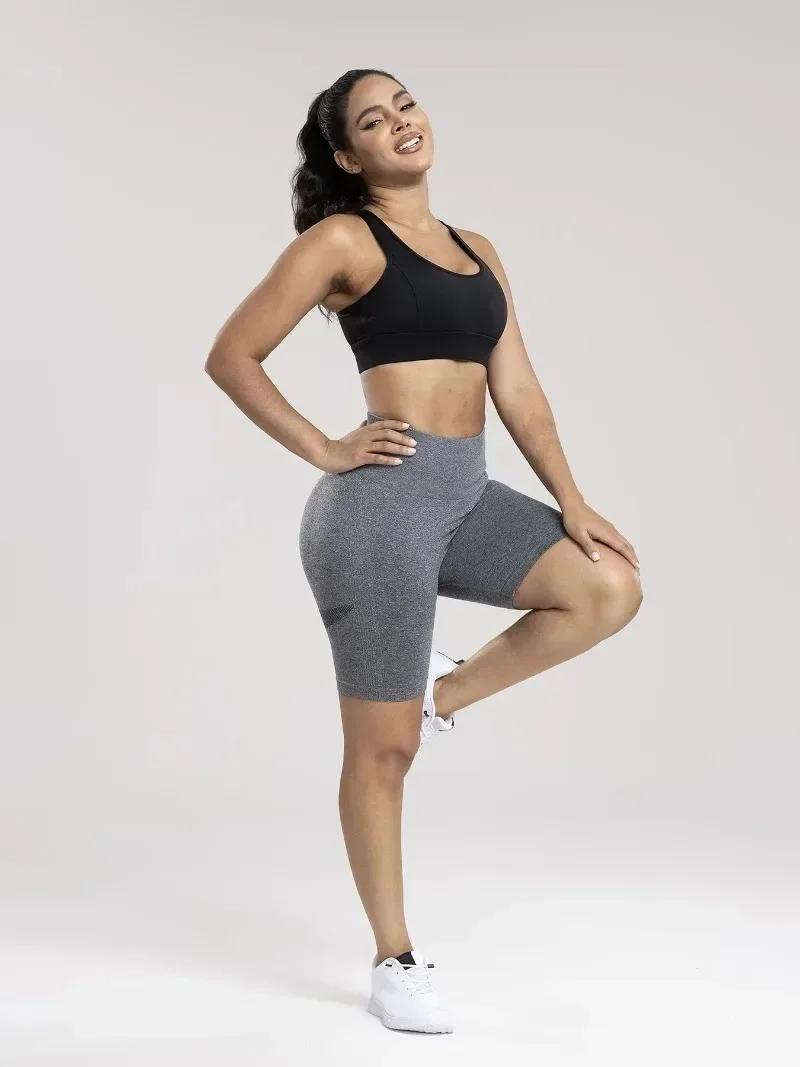 Seamless Sports Women Shorts Muliticolor Yoga Shorts Stretchy High Waist Running Cycling Leggings Hip Liftting Solid Gym Shorts