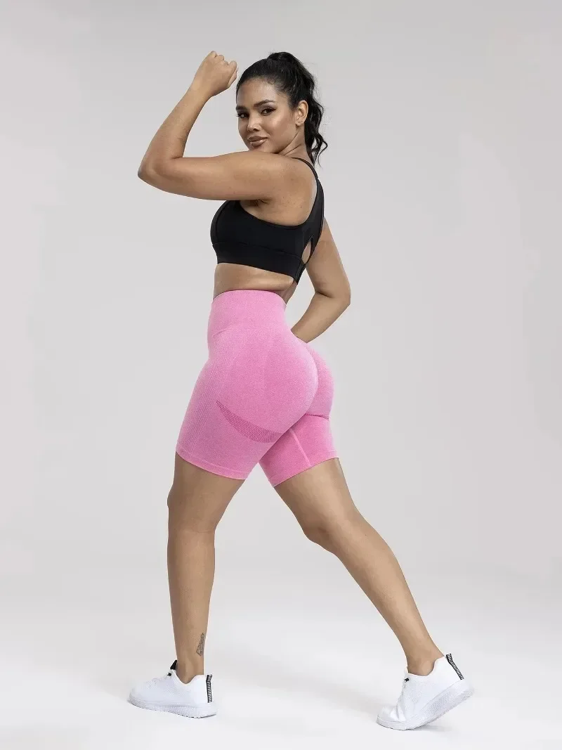 Seamless Sports Women Shorts Muliticolor Yoga Shorts Stretchy High Waist Running Cycling Leggings Hip Liftting Solid Gym Shorts