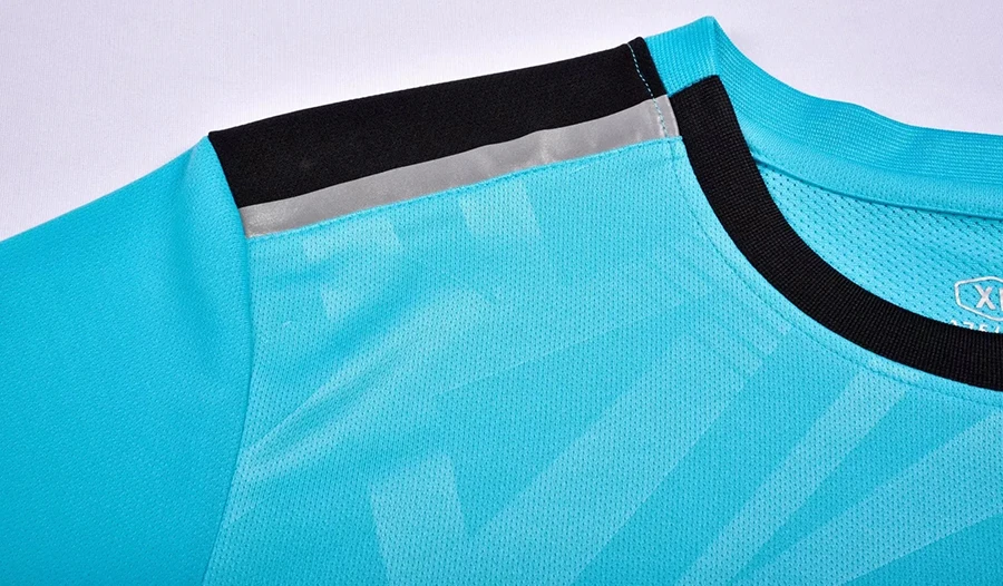 Professional Men Referee Uniforms Soccer Football Jerseys Shirts Pockets Judge Short Sleeve Team Shirt Sportswear Clothes