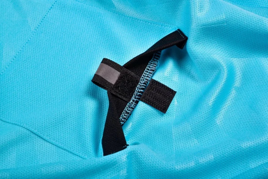 Professional Men Referee Uniforms Soccer Football Jerseys Shirts Pockets Judge Short Sleeve Team Shirt Sportswear Clothes