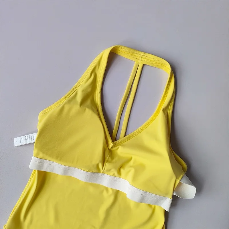 Women's Sexy V-Neck Fitness Bra Nude Sports Bra Hanging Neck Yoga Suit Vest Comfortable Breathable Gym Top for Active Wear