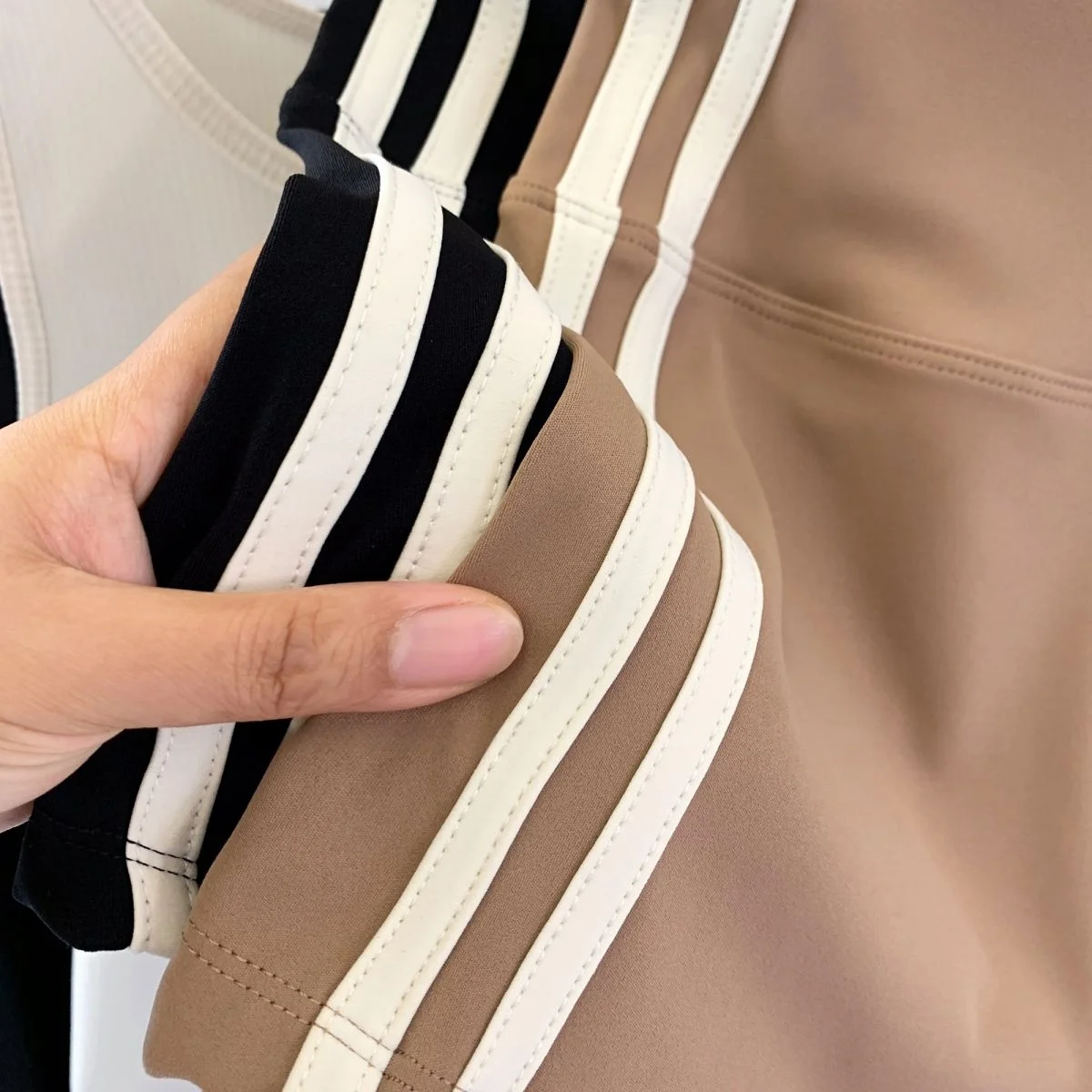 Contrast Striped Side Cycling Shorts Active Wear Women Skinny Biker Shorts 2025 Summer Fitness Casual Black Shorts
