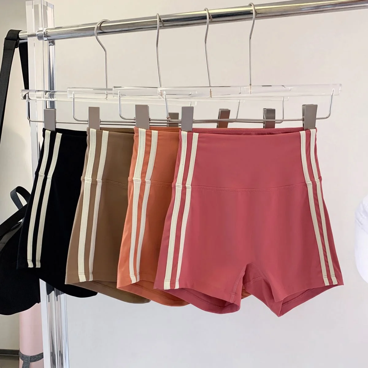 Contrast Striped Side Cycling Shorts Active Wear Women Skinny Biker Shorts 2025 Summer Fitness Casual Black Shorts