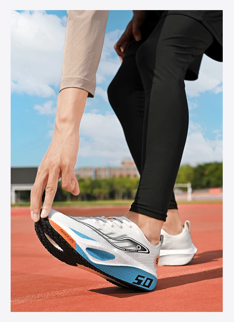 New Trendy Sports Running Shoes, Comfortable and Breathable Men's and Women's Sports Casual Shoes, Outdoor Large-sized Black 10