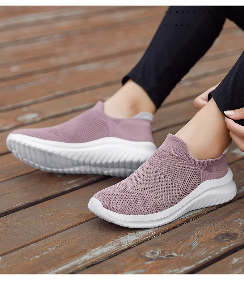 Men Shoes Sneakers Breathable Mesh Slip on Running Shoes Outdoor Non-Slip Couple Jogging Training Hiking Sports Shoes