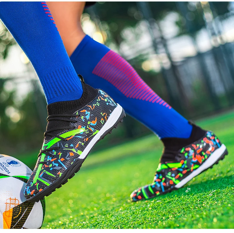 Turf Soccer Cleats Professional Men Football Boots Artificial Grass Youth Soccer Shoes Anti Skid Male Sneakers Society Chuteira