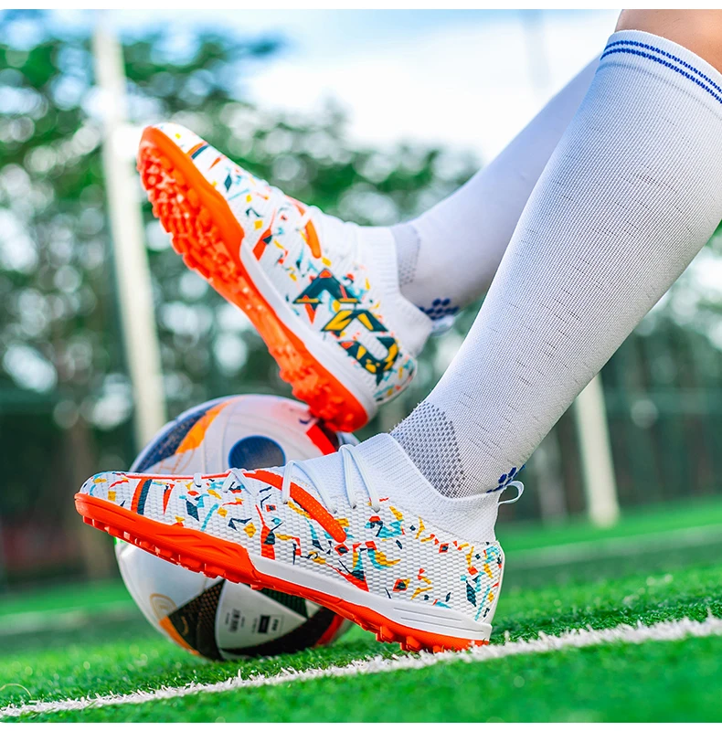 Turf Soccer Cleats Professional Men Football Boots Artificial Grass Youth Soccer Shoes Anti Skid Male Sneakers Society Chuteira
