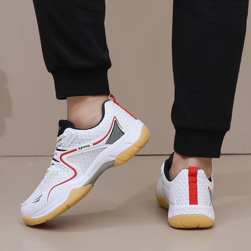 Breathable Mens Womens Badminton Shoes Lightweight Professional Training Sneakers Couple Anti Slip Volleyball Tennis Sport Shoes