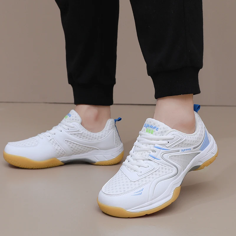 Breathable Mens Womens Badminton Shoes Lightweight Professional Training Sneakers Couple Anti Slip Volleyball Tennis Sport Shoes