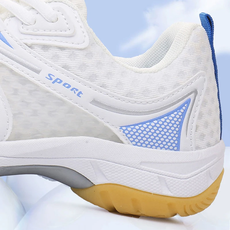 Breathable Mens Womens Badminton Shoes Lightweight Professional Training Sneakers Couple Anti Slip Volleyball Tennis Sport Shoes