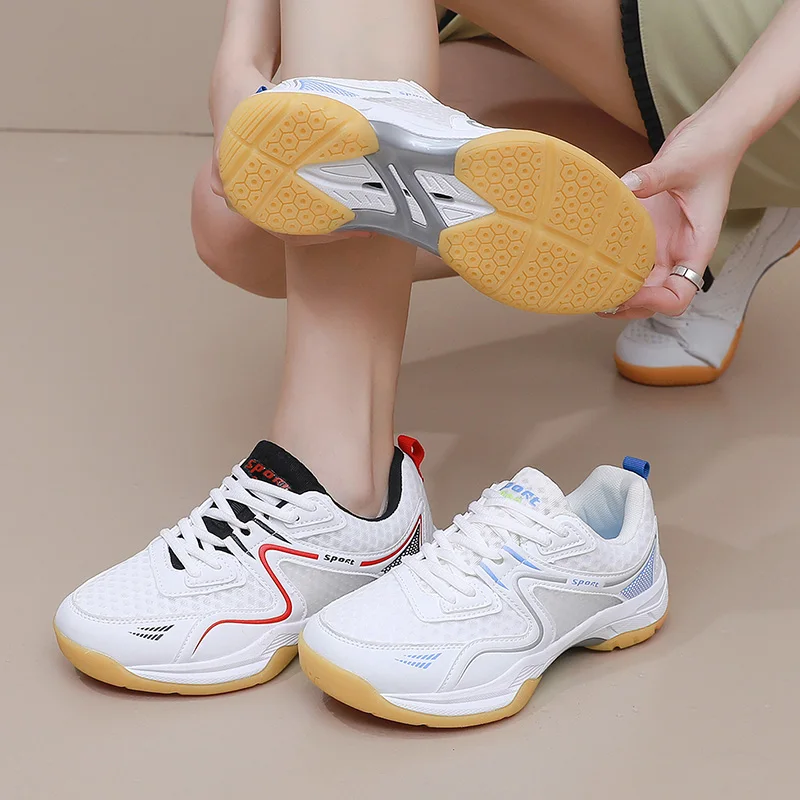 Breathable Mens Womens Badminton Shoes Lightweight Professional Training Sneakers Couple Anti Slip Volleyball Tennis Sport Shoes