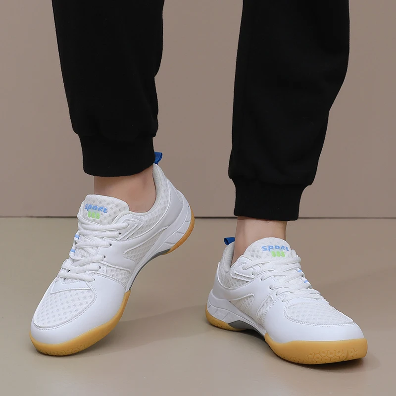 Breathable Mens Womens Badminton Shoes Lightweight Professional Training Sneakers Couple Anti Slip Volleyball Tennis Sport Shoes