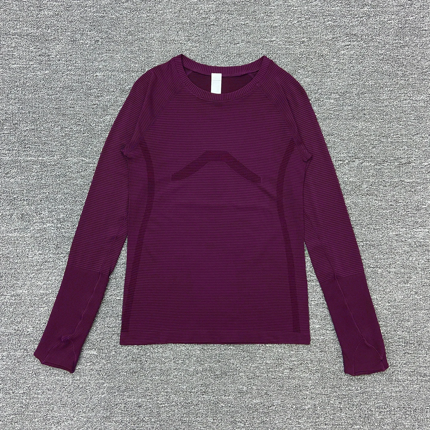 Women's Slim Fit Long Sleeve Yoga Sports Top Breathable Stretch Seamless Pilates Training T-Shirt Fitness Running Shirt T-shirt