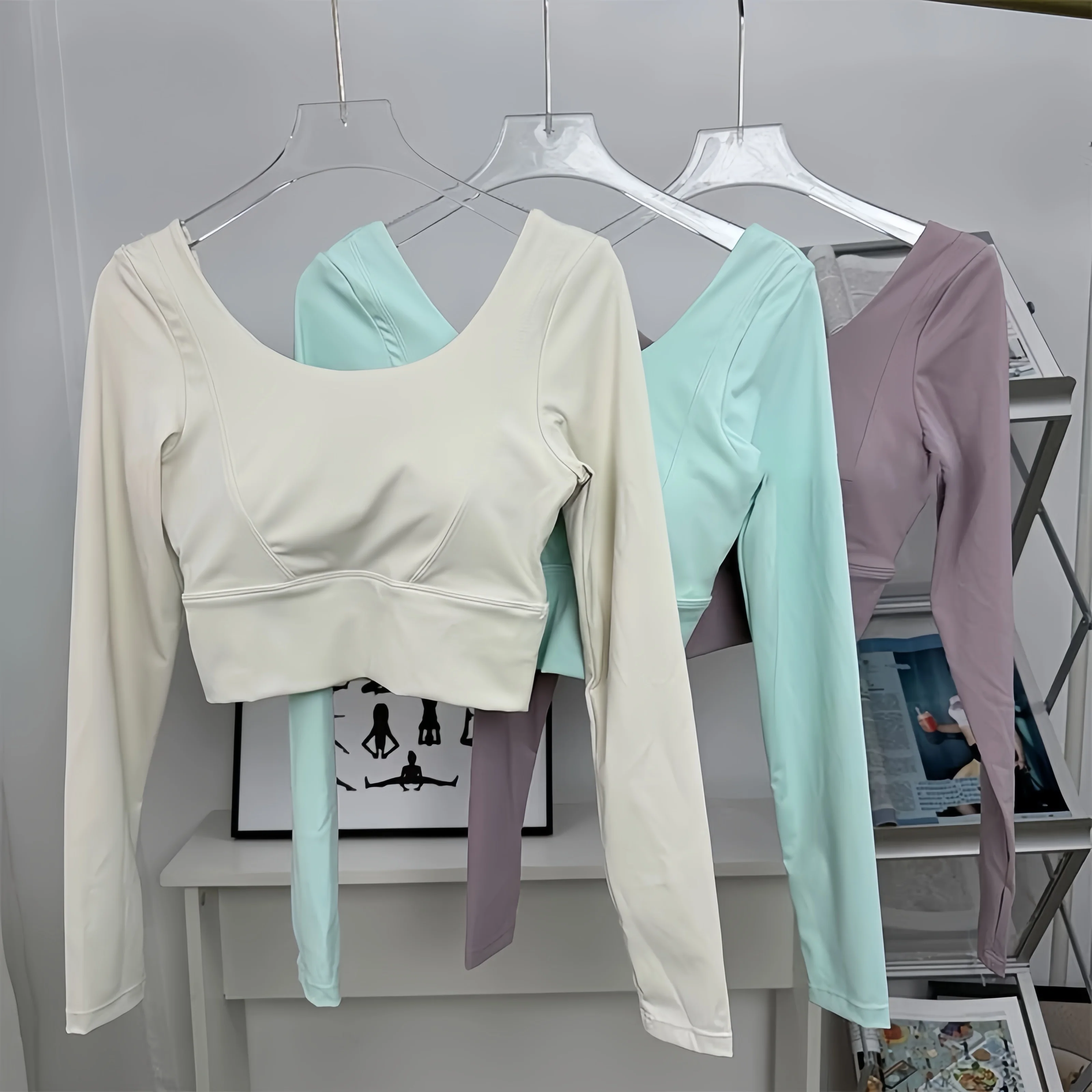 Women's Yoga Wear Long-Sleeve Fixed Bra Pad Fitness Pilates Running Sports Top Training Apparel