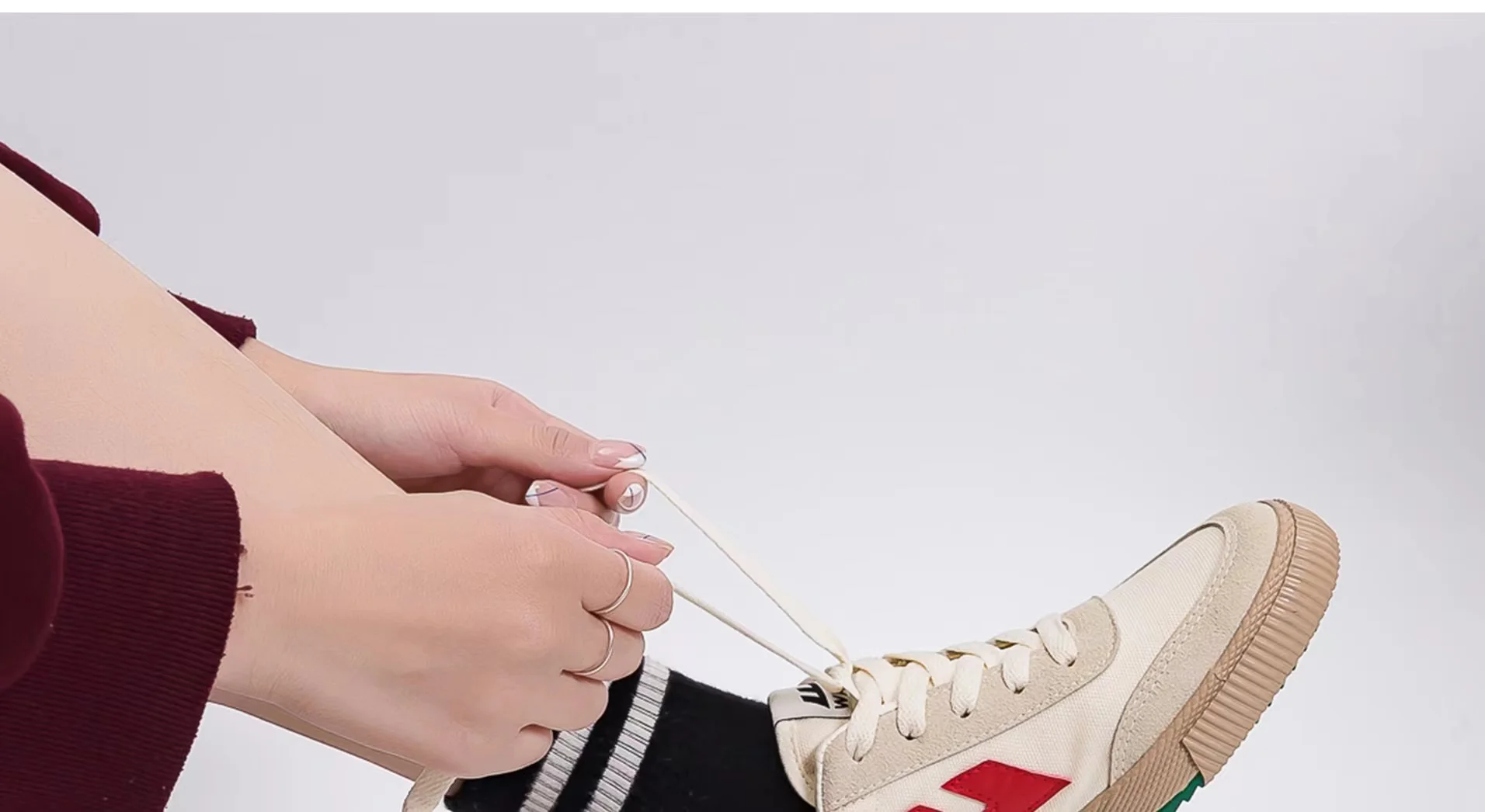 Warrior 2025 Lightweight Breathable Flats Shoes Luxury Brand Men's White Walking Sneakers Zapatos Hombre Chaussure Homme