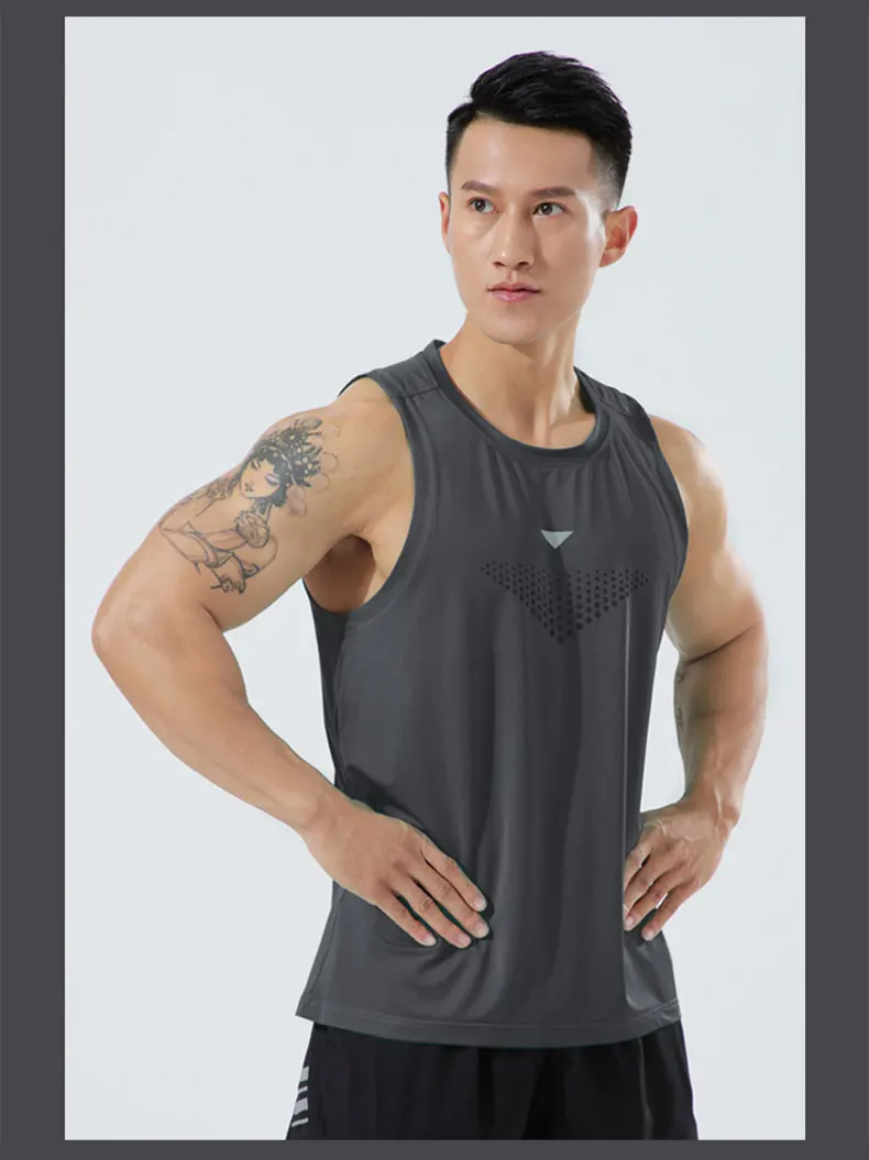 Man Runner Vest Training Bodybuilding Men Sleeveless T-shirts Fitness Clothes Male Sportswear Gym Running Top Outdoor Clothing