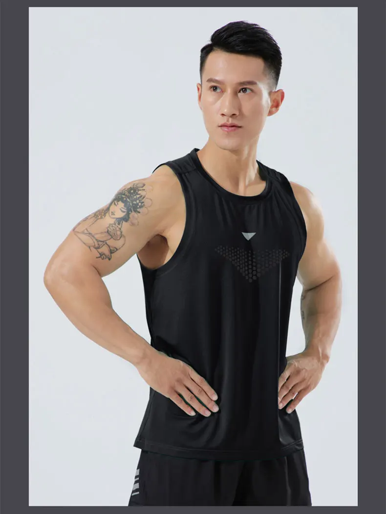 Man Runner Vest Training Bodybuilding Men Sleeveless T-shirts Fitness Clothes Male Sportswear Gym Running Top Outdoor Clothing