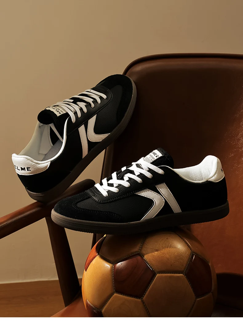 Kelme German Training Shoes Lightweight Retro Sneakers Comfortable Casual Shoes Outdoor Sports Fitness Running White Shoes