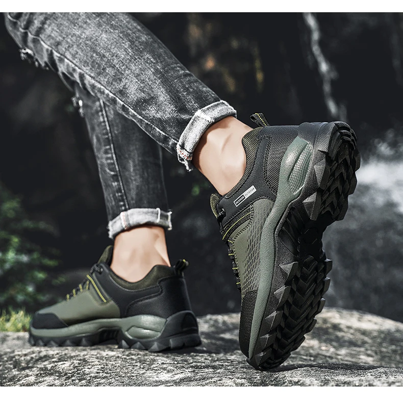 Men Sneakers Hiking Shoes For Men Outdoor Mountain Boots Climbing Sneakers Autumn Winter Shoes