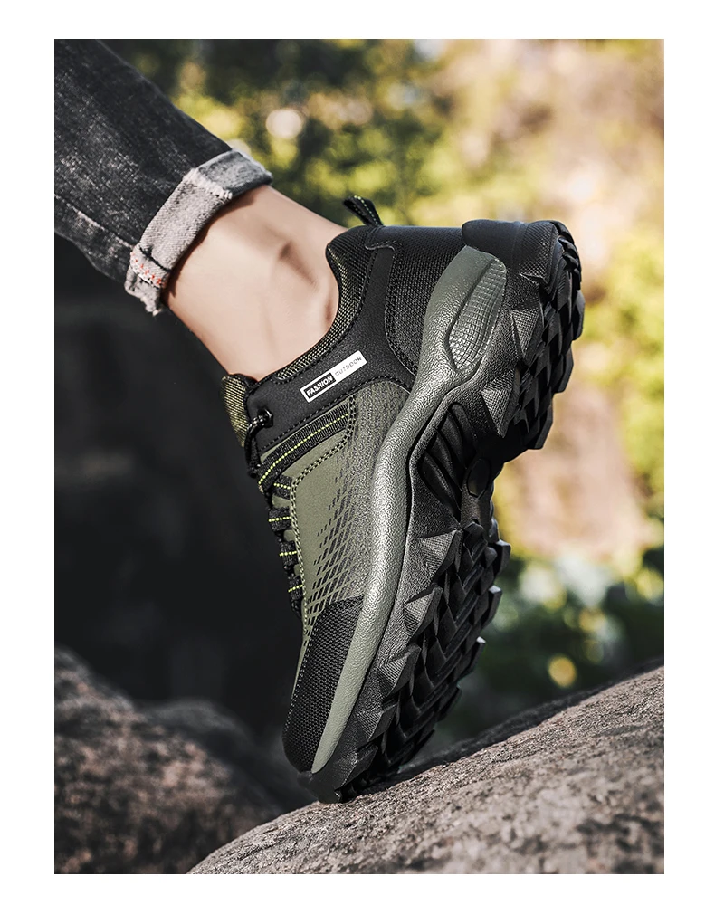 Men Sneakers Hiking Shoes For Men Outdoor Mountain Boots Climbing Sneakers Autumn Winter Shoes