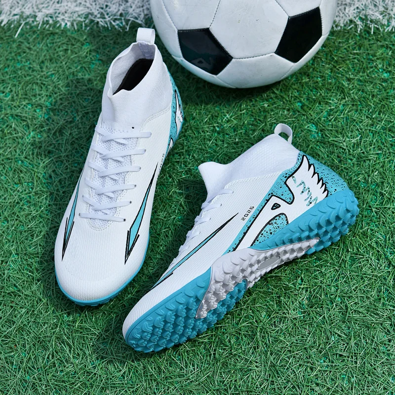 New Men Football Boots Outdoor High-quality Soccer Shoes Ultralight Indoor High Ankle Non-Slip Sports Shoes Futsal Non-Slip