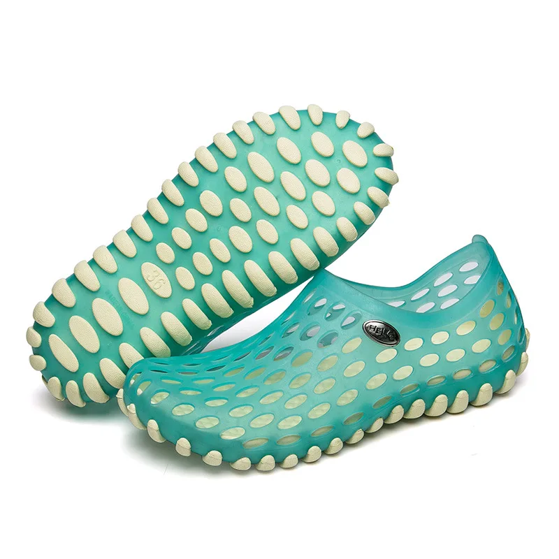 New Summer Couples Beach Sandals Hole Shoes for Men and Women Water Sports Shoes Size Wading Shoes 35-45