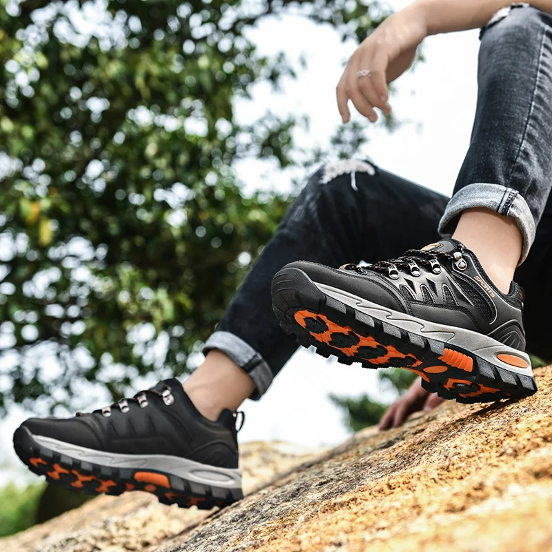 HIKEUP Autumn And Winter Outdoor Hiking Shoes Men Women Sneakers Couple Models High Quality Leather Sport Men Trekking Plus Size
