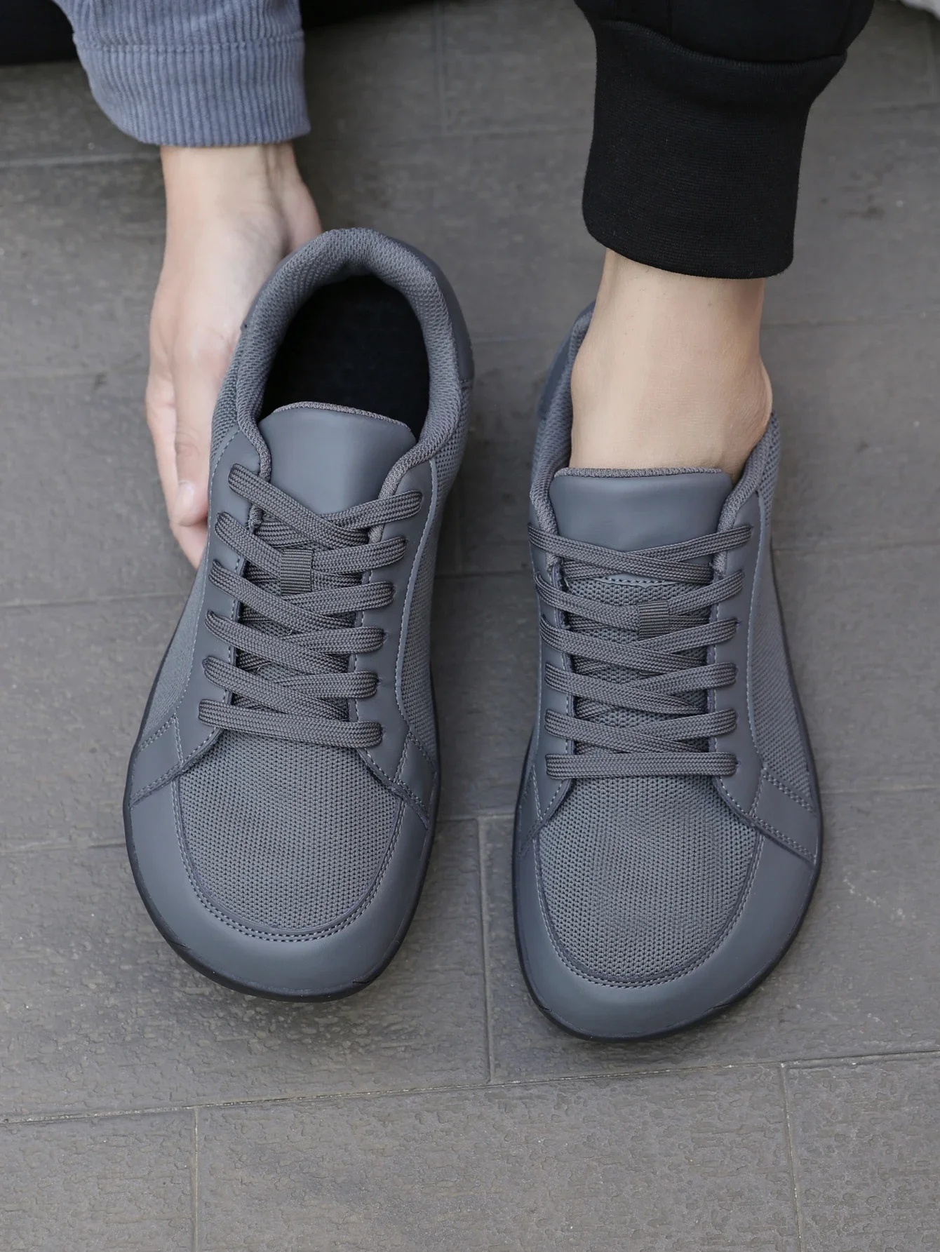 Wide Toe Casual Shoes for Men and Women Barefoot Soft Sole Flats Non Slip Walking Footwear Plus Size Comfortable