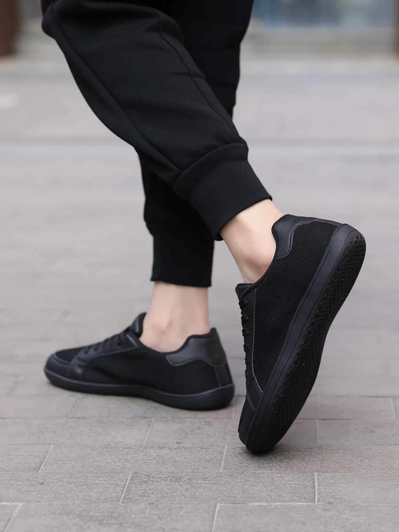 Wide Toe Casual Shoes for Men and Women Barefoot Soft Sole Flats Non Slip Walking Footwear Plus Size Comfortable