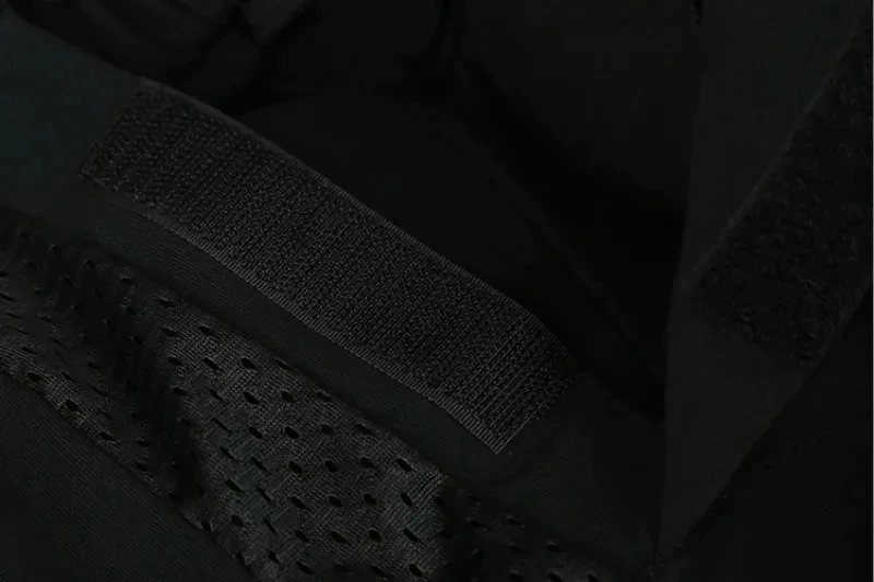Black Sports Skiing Skating Snowboarding Shorts Hip Protective Bottom Padded for Ski & Roller Skate & Snowboard Hip Protection