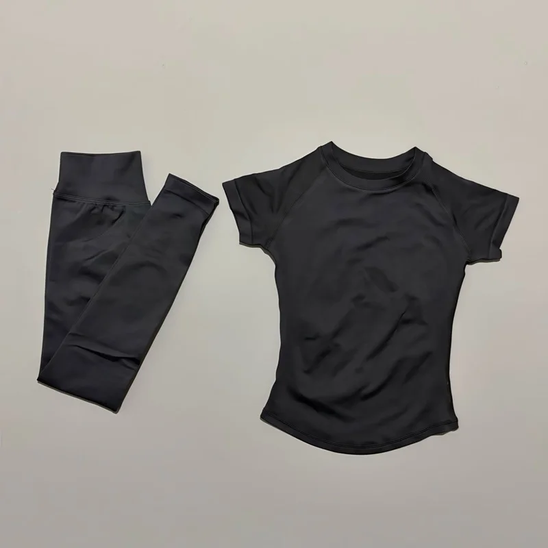 2 Pieces Short Sleeve Sports Set Women Round Neck Breathable Short Sleeve Yoga Sports Leggings Gym Sportswear Workout Sets