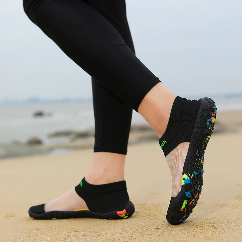 New Beach Shoes for Men and Women, Summer Non-Slip Diving and Snorkeling Shoes, Seaside Beach Barefoot Wading Shoes, Fitness Shoes