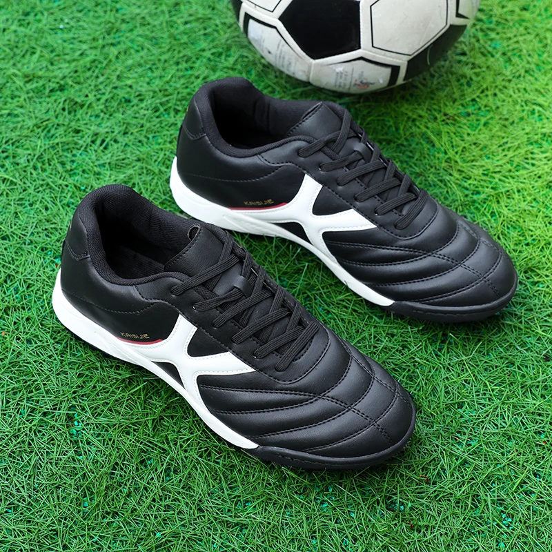 New Men Soccer Shoes Sneakers High-quality Match Light Futsal Cleats Football Boots Non-Slip Grass Indoor Hot-selling Outdoor