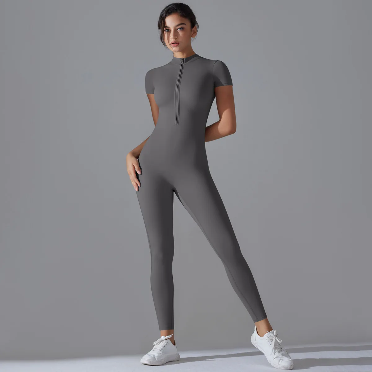 Naked zipper short sleeved yoga suit jumpsuit, quick drying breathable outdoor sports tight fitting jumpsuit, fitness suit
