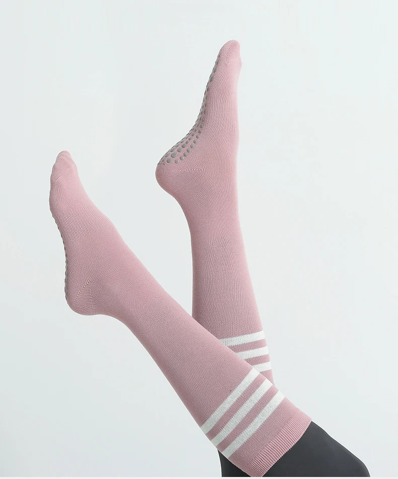 Mid-tube Women Yoga Socks Striped Cotton Fitness Breathable Pilates Socks Autumn Winter Non-Slip Gym Dance Ballet Grip Socks