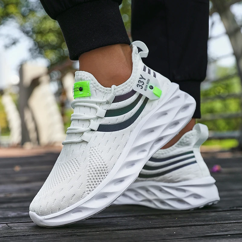 Men's Mesh Running Shoes Breathable Lightweight Sneakers Outdoor Mesh Black Running Shoes Athletic Jogging Tenis Walking Shoes