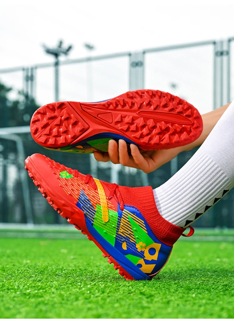 New Men Soccer Shoes High-quality Outdoor High Ankle Ultralight Indoor Football Boots Non-Slip Sports Shoes Futsal Non-Slip