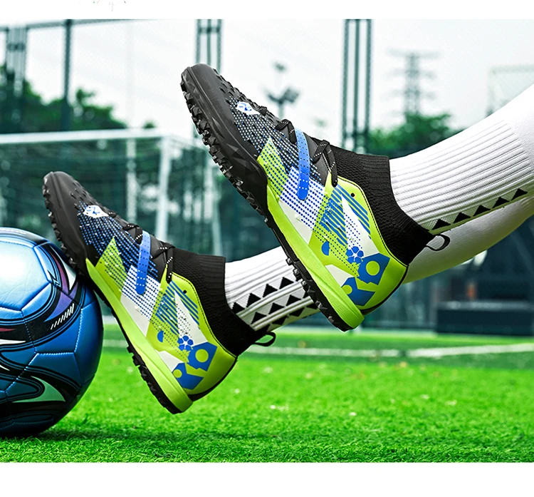 New Men Soccer Shoes High-quality Outdoor High Ankle Ultralight Indoor Football Boots Non-Slip Sports Shoes Futsal Non-Slip