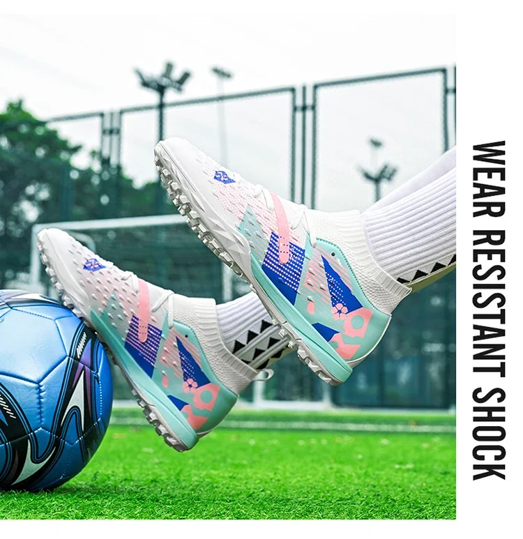 New Men Soccer Shoes High-quality Outdoor High Ankle Ultralight Indoor Football Boots Non-Slip Sports Shoes Futsal Non-Slip