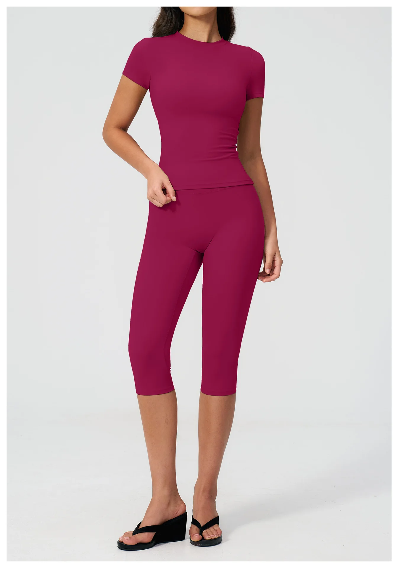 Sports Set Two Pieces Yoga Set Women's Sports Set Quick Drying Short Sleeve Fitness Set Gym Running Slim Capri Pants Sportswear