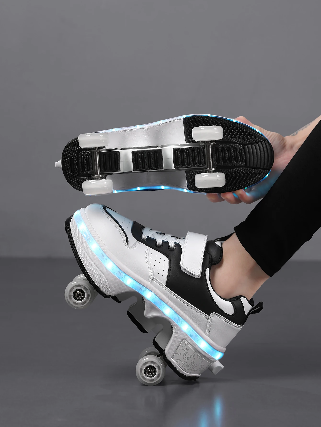 Popular Fashion Upgraded Four Wheel Children's Roller Skating Shoes, One Click Invisible LED Light Skating Shoes