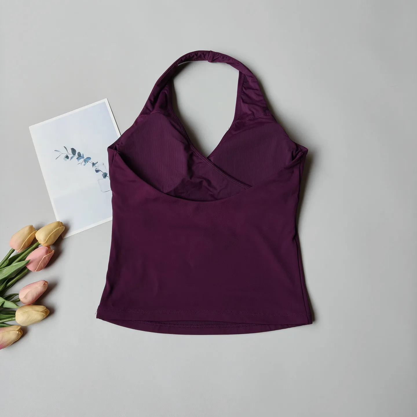 Women's Sexy V-Neck Nude Sports Bra Hanging Neck Breathable Gym Top Active Wear Fitness Yoga Vest Hanging Neck Design Yoga Bra