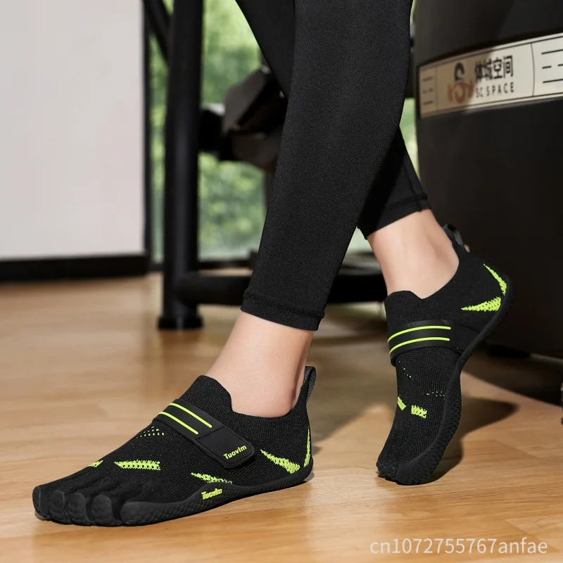 Men Women Five Toe Shoe Professional Hiking Shoes Indoor Yoga Shoe Men Barefoot-Style All-Round Training Non-Slip Fitness Shoe