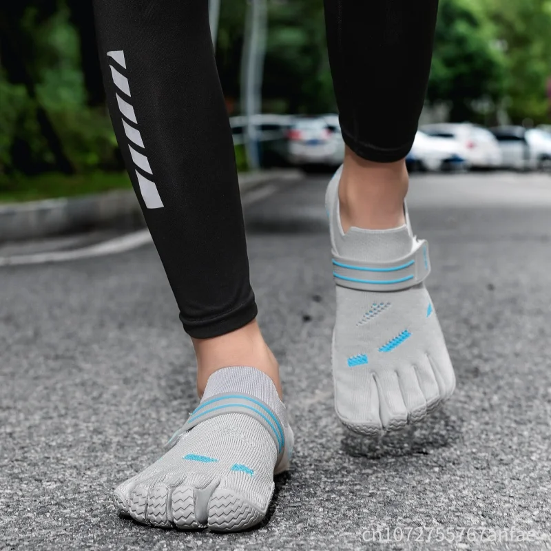 Men Women Five Toe Shoe Professional Hiking Shoes Indoor Yoga Shoe Men Barefoot-Style All-Round Training Non-Slip Fitness Shoe