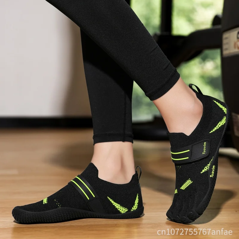 Men Women Five Toe Shoe Professional Hiking Shoes Indoor Yoga Shoe Men Barefoot-Style All-Round Training Non-Slip Fitness Shoe